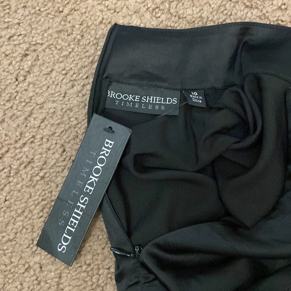 Brooke Shields Timeless new blouse - Picture 7 of 8